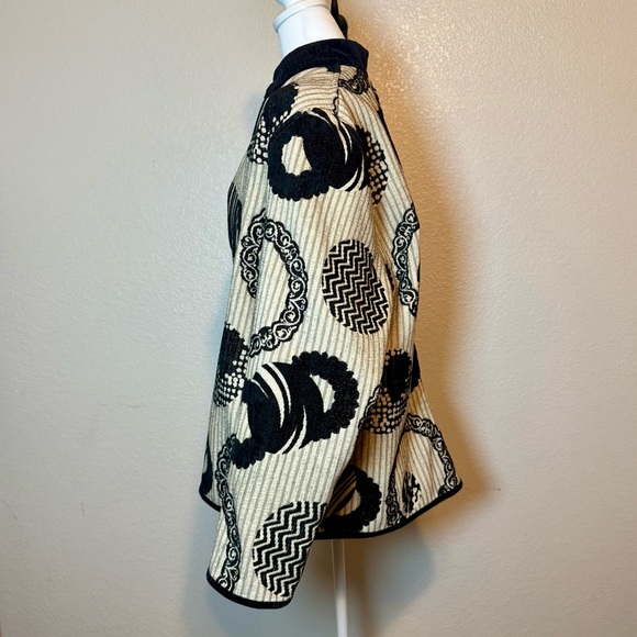 Khangura Reversible Jacket Black & Beige Geo Print Velvet Trim Size 2X - Picture 9 of 14